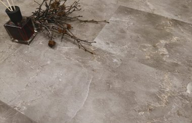 STONEFLOOR - �������� SPC ������� � ��������
