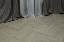 STEINHOLZ Herringbone � �������� SPC ������� � ��������